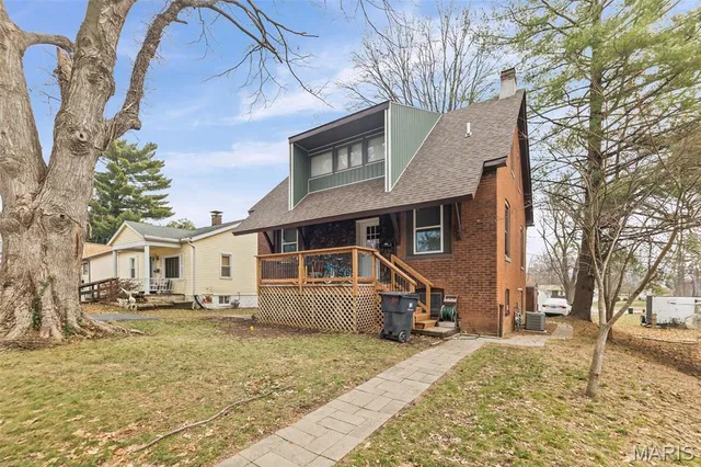 $153,000 | 430 North 38th Street, Belleville, IL 62226