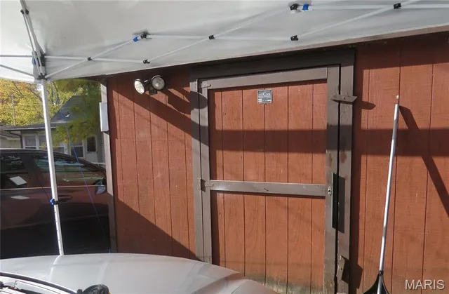 $153,000 | 430 North 38th Street, Belleville, IL 62226