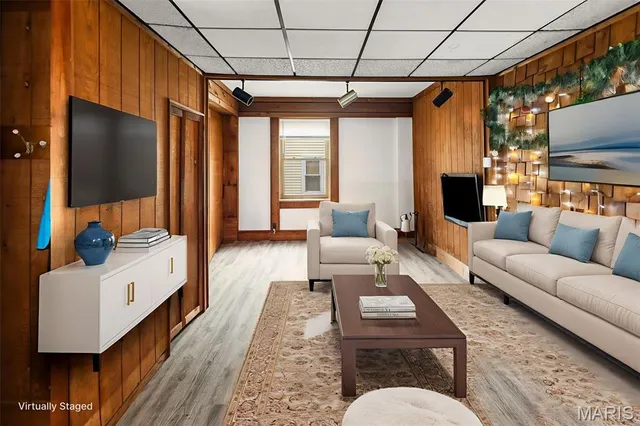 $153,000 | 430 North 38th Street, Belleville, IL 62226