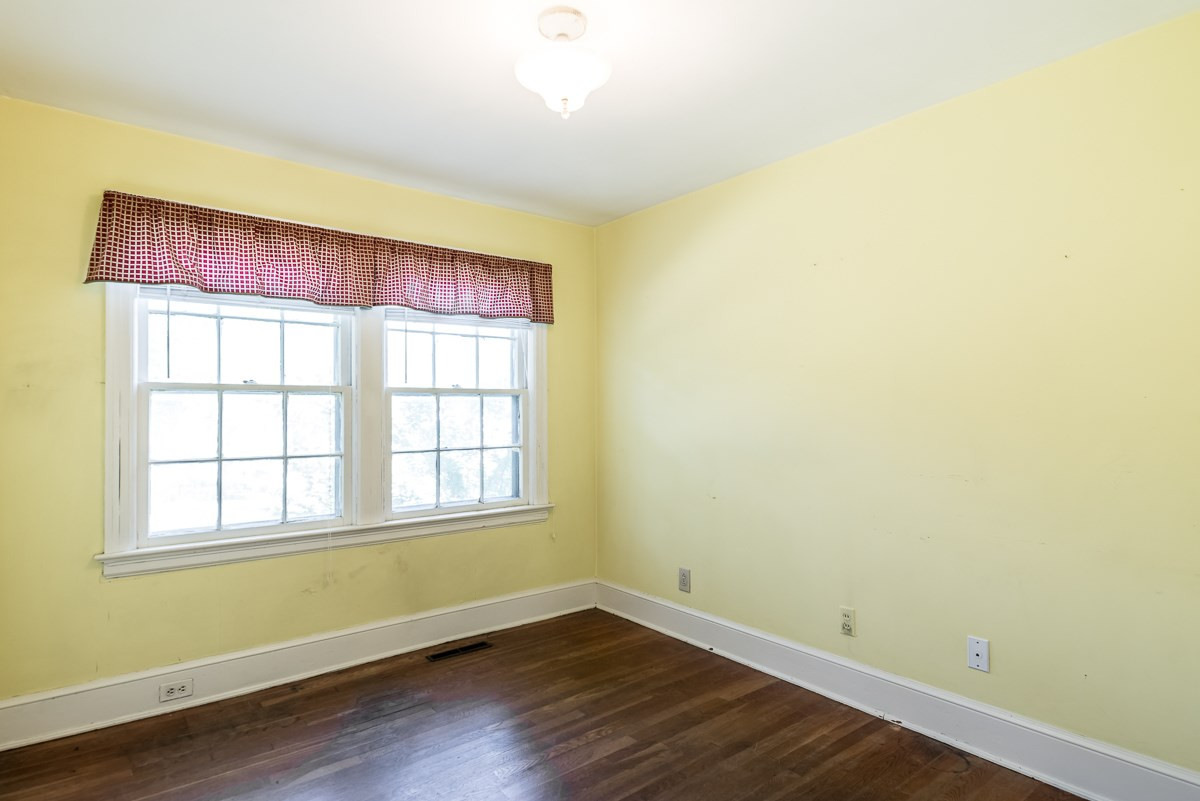 1111 Watauga Street Raleigh, NC 27604 - Photo 10 of 16 Bedroom 1