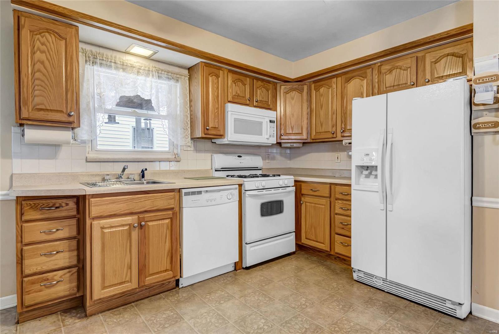 4524 Ashby Road St. Ann, MO 63074 - Photo 8 of 23 Gallery Image 8