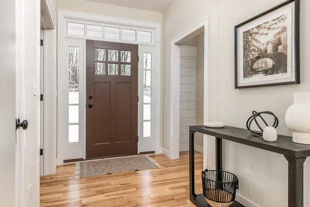 $1,850,000 | 4 Windsong Place, Stratham, NH 03885