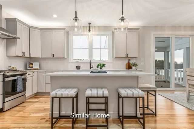 $1,850,000 | 4 Windsong Place, Stratham, NH 03885