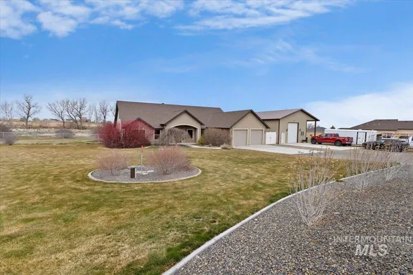 $749,000 | 3707 North 2455 East, Twin Falls, ID 83301