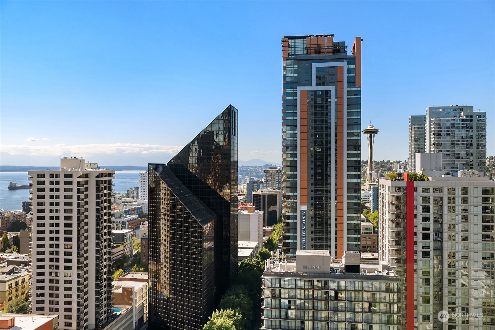 1920 4th Avenue, Unit 2401 Seattle, WA 98101 - Photo 27 of 40 a view of city with tall buildings