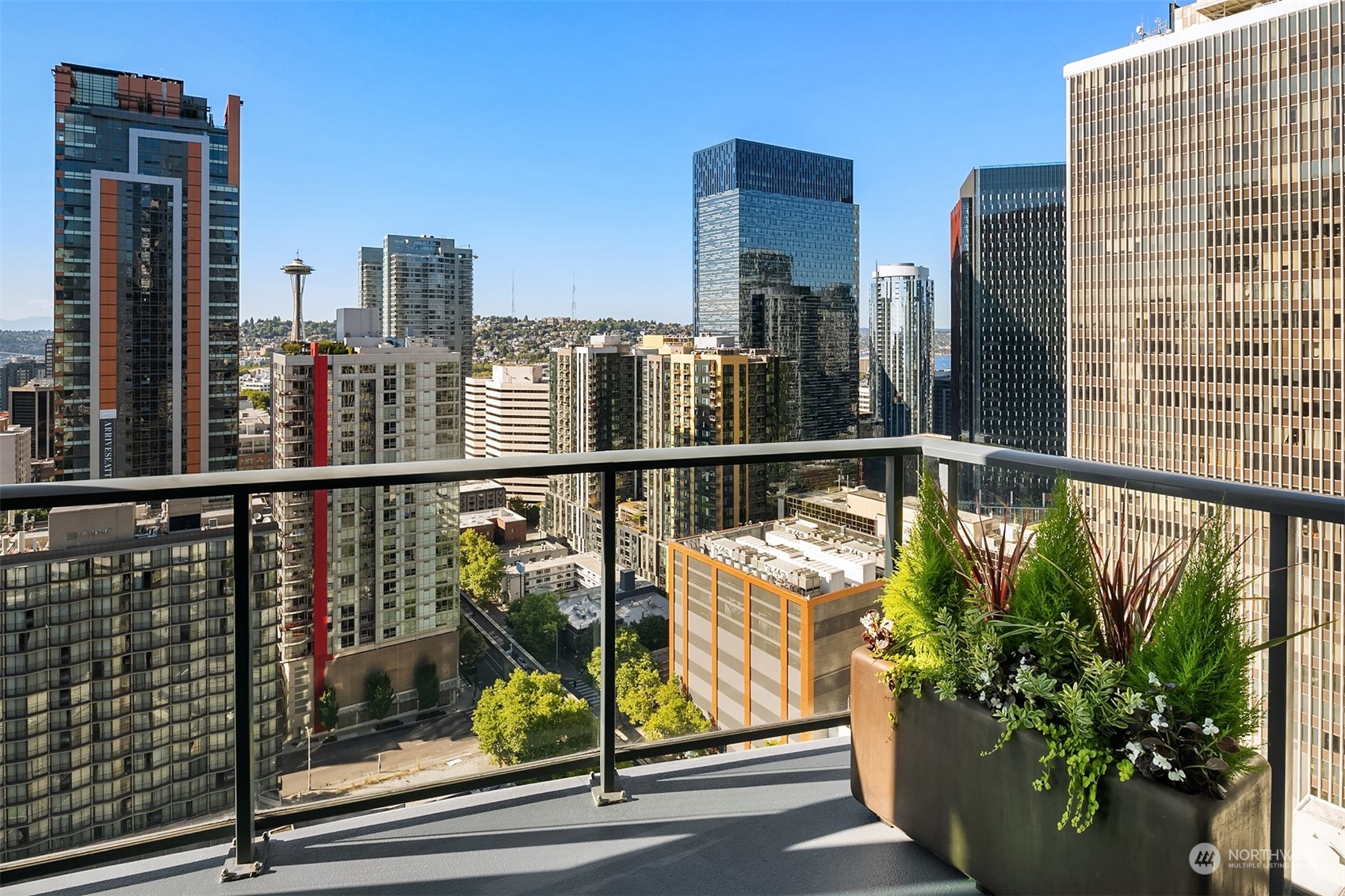1920 4th Avenue, Unit 2401 Seattle, WA 98101 - Photo 34 of 40 a view of balcony with city view