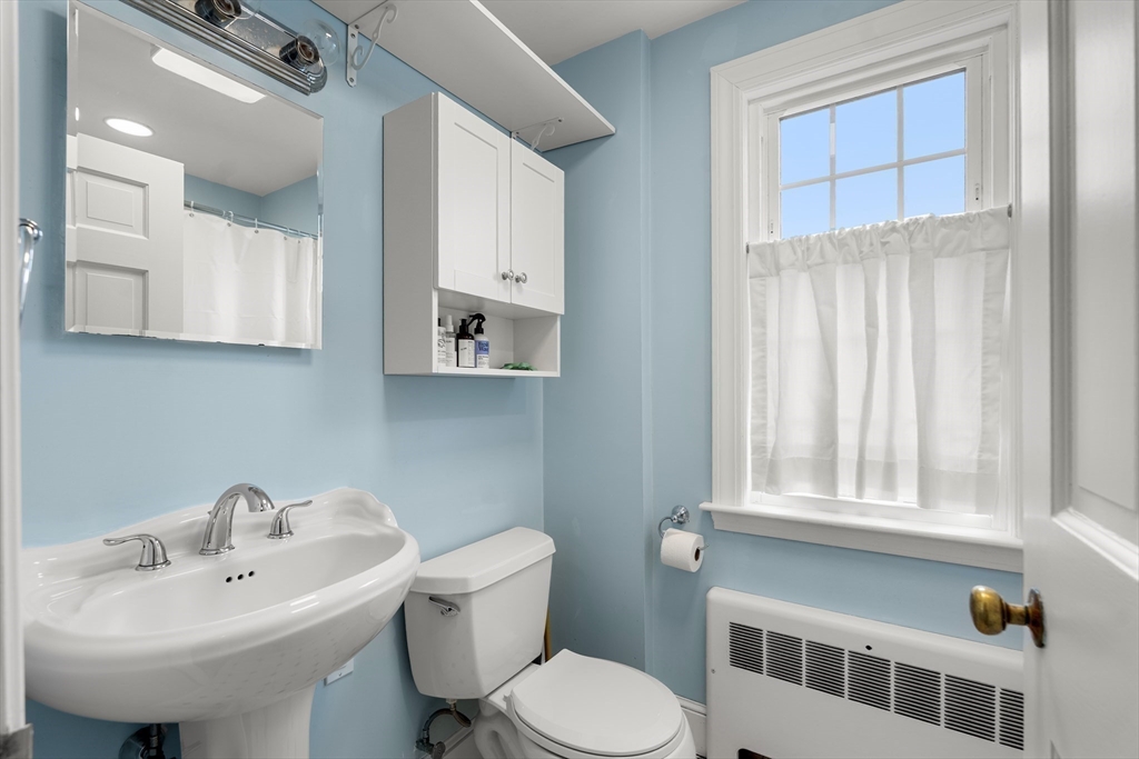 2 Girdler Road Marblehead, MA 01945 - Photo 11 of 30