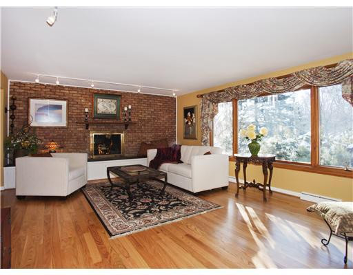 2611 Hawthorne Road Ann Arbor, MI 48104 - Photo 2 of 10 Photo 2