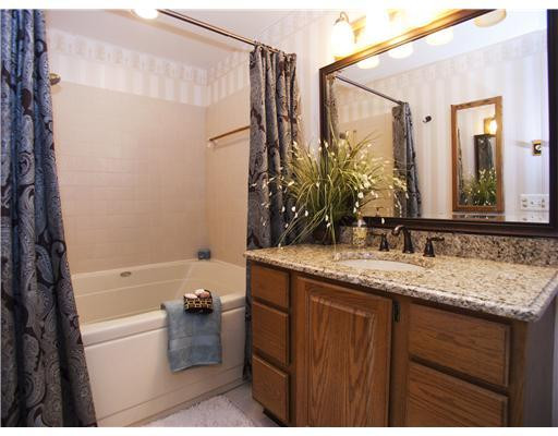 2611 Hawthorne Road Ann Arbor, MI 48104 - Photo 8 of 10 Photo 8
