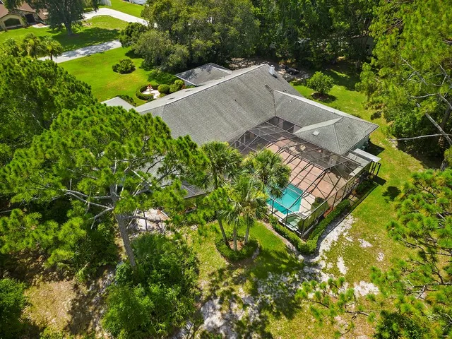 $699,999 | 6049 Patricia Place, Weeki Wachee, FL 34607