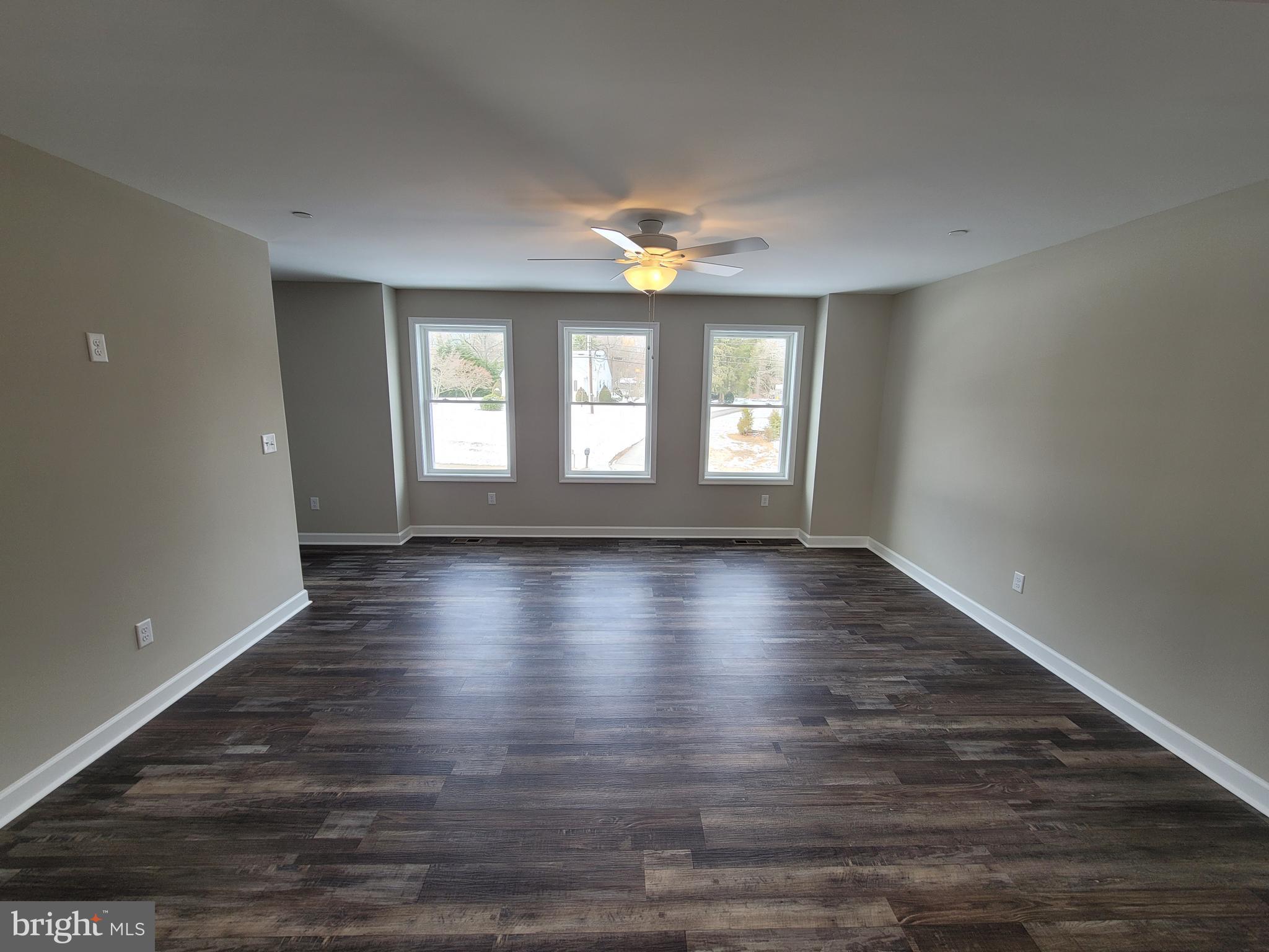 271 Magothy Bridge Road Pasadena, MD 21122 - Photo 18 of 23 Gallery Image 18