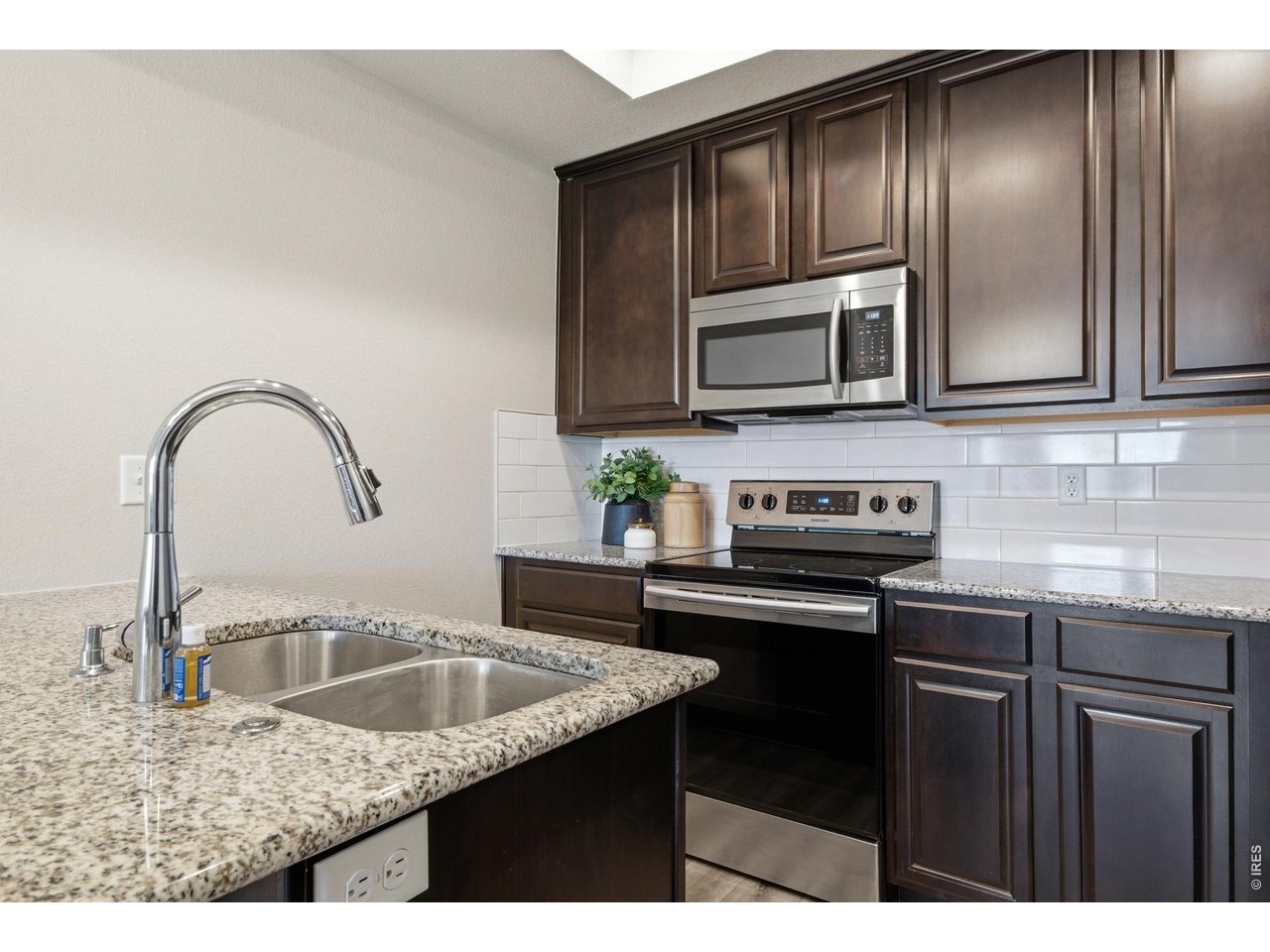 1692 Grand Avenue, Unit 2 Windsor, CO 80550 - Photo 10 of 31 Kitchen