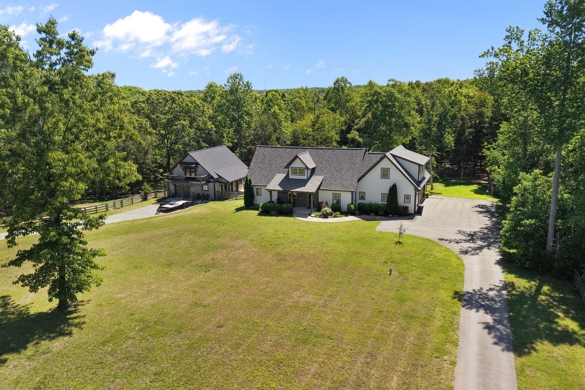 8006 Rose Ridge Pvt Lane Fairview, TN 37062 - Photo 1 of 87
