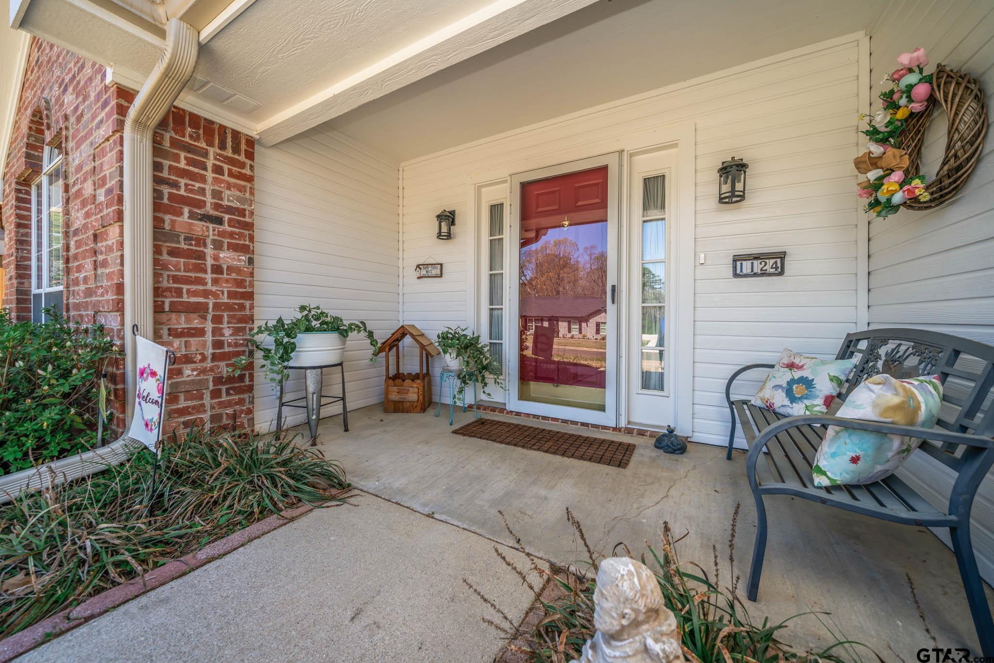 1124 Sequoia Circle Kilgore, TX 75662 - Photo 2 of 48