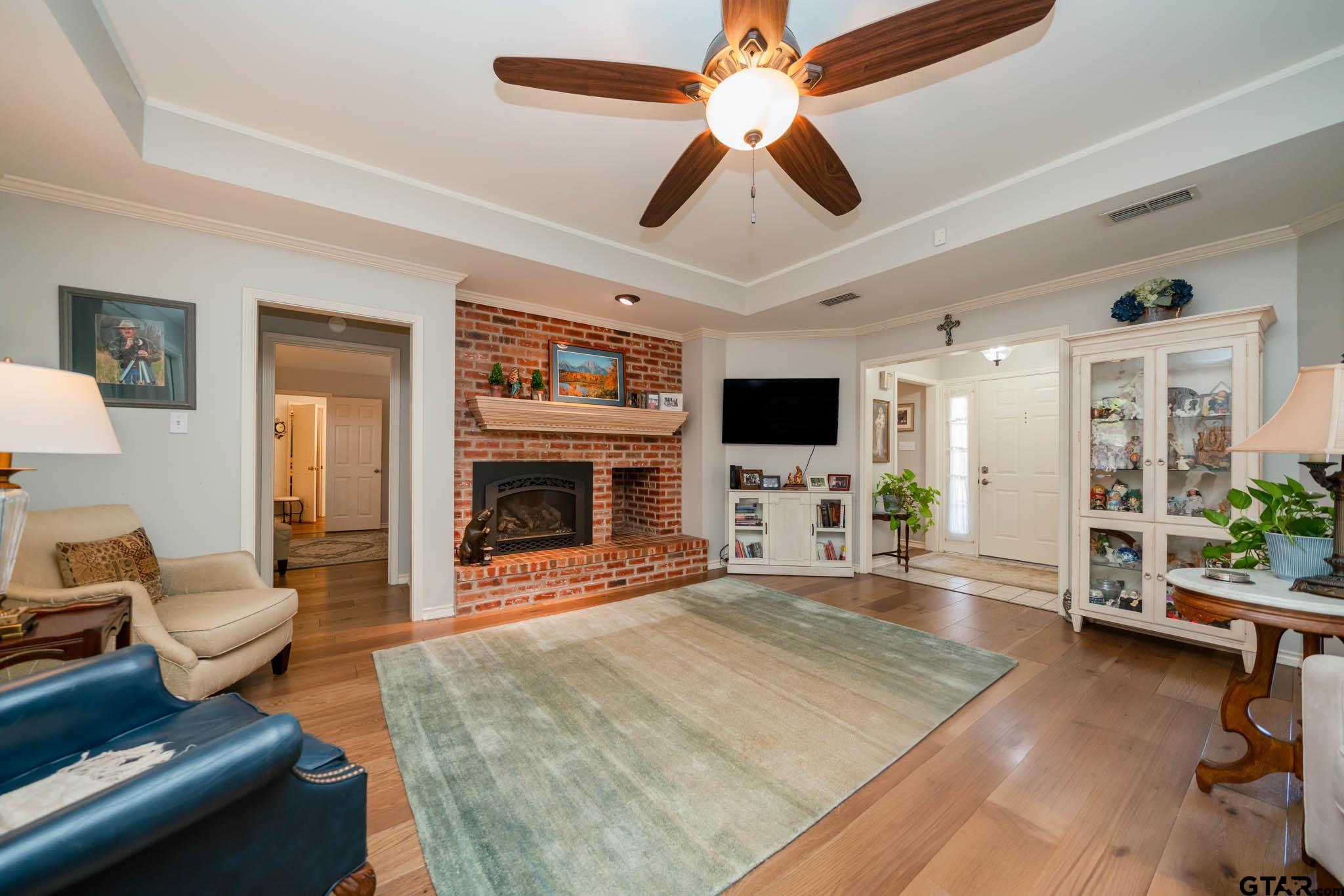 1124 Sequoia Circle Kilgore, TX 75662 - Photo 7 of 48