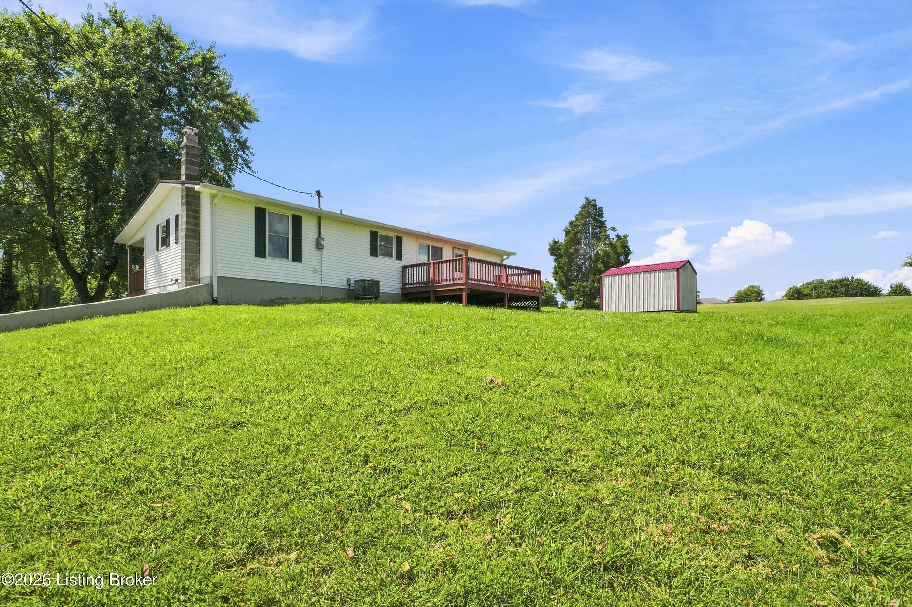90 Raker Road Milton, KY 40045 - Photo 37 of 53 37_90raker_louisvillerealestatemedia_182