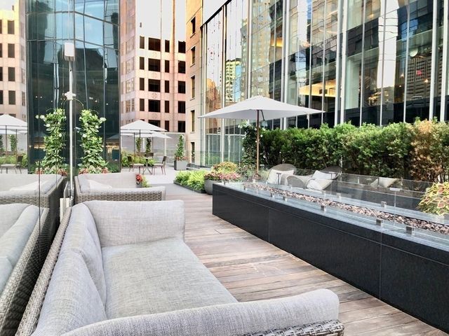 $1,395,000 | 1 Franklin Street, Unit 2011, Boston, MA 02110