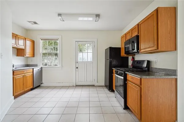 $1,450 | 2902 Aubry Street, New Orleans, LA 70119