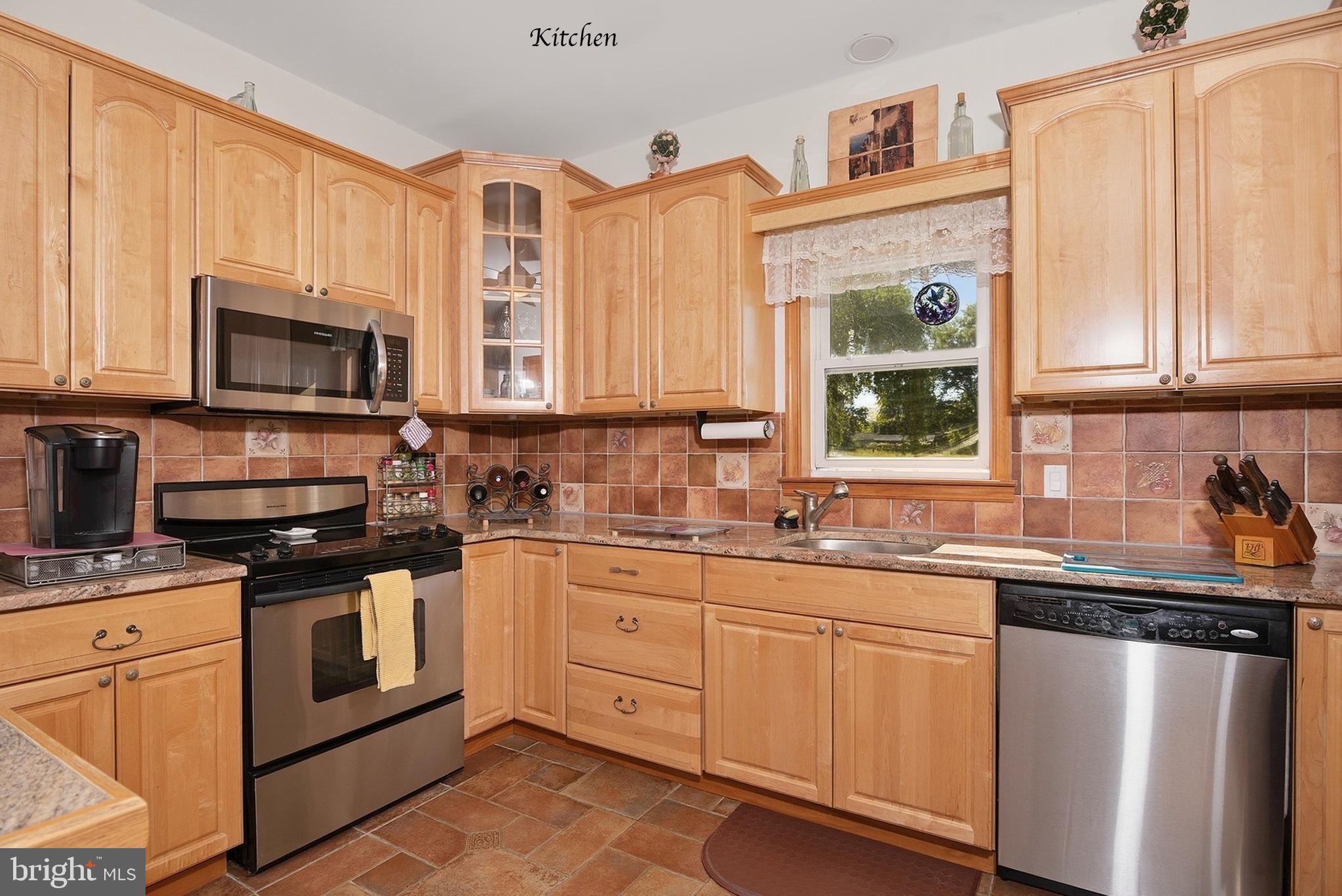 402 School Road Lincoln University, PA 19352 - Photo 11 of 66 Kitchen
