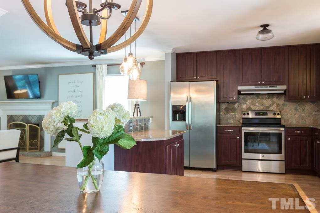 6031 Stratton Place Raleigh, NC 27609 - Photo 13 of 30 Gallery Image 13