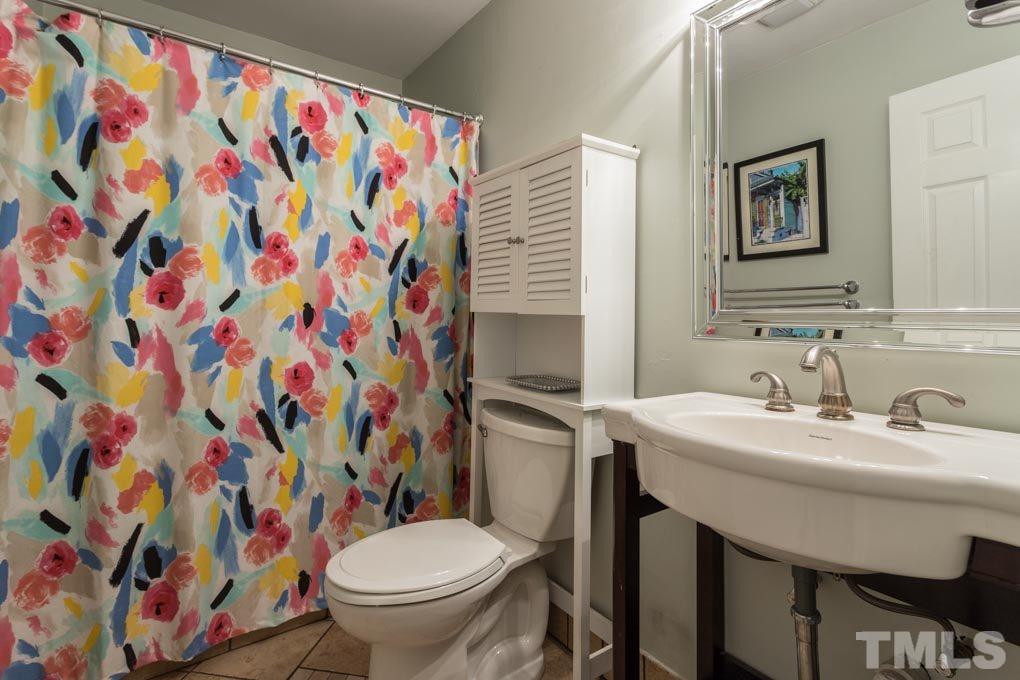 6031 Stratton Place Raleigh, NC 27609 - Photo 19 of 30 Gallery Image 19