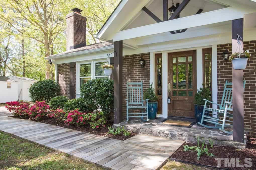 6031 Stratton Place Raleigh, NC 27609 - Photo 3 of 30 Gallery Image 3