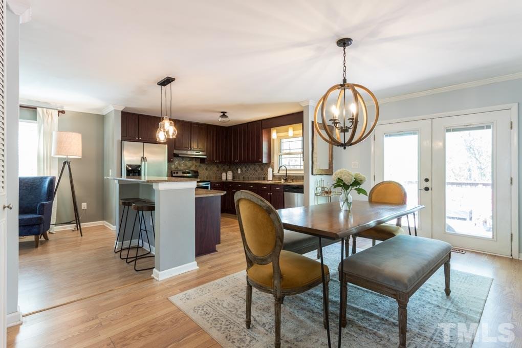 6031 Stratton Place Raleigh, NC 27609 - Photo 9 of 30 Gallery Image 9