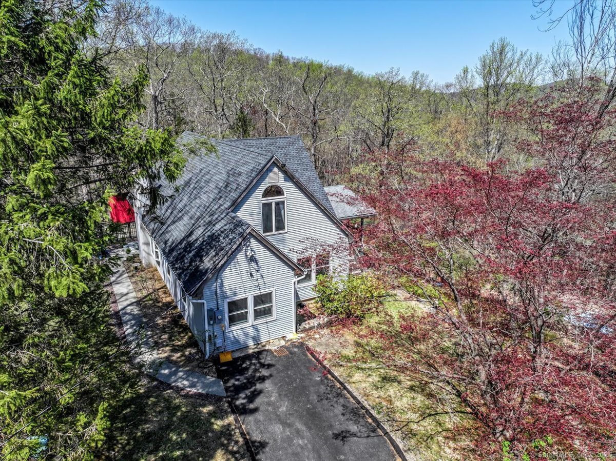 5 Laurel Hill Road North Sherman, CT 06784 - Photo 13 of 40