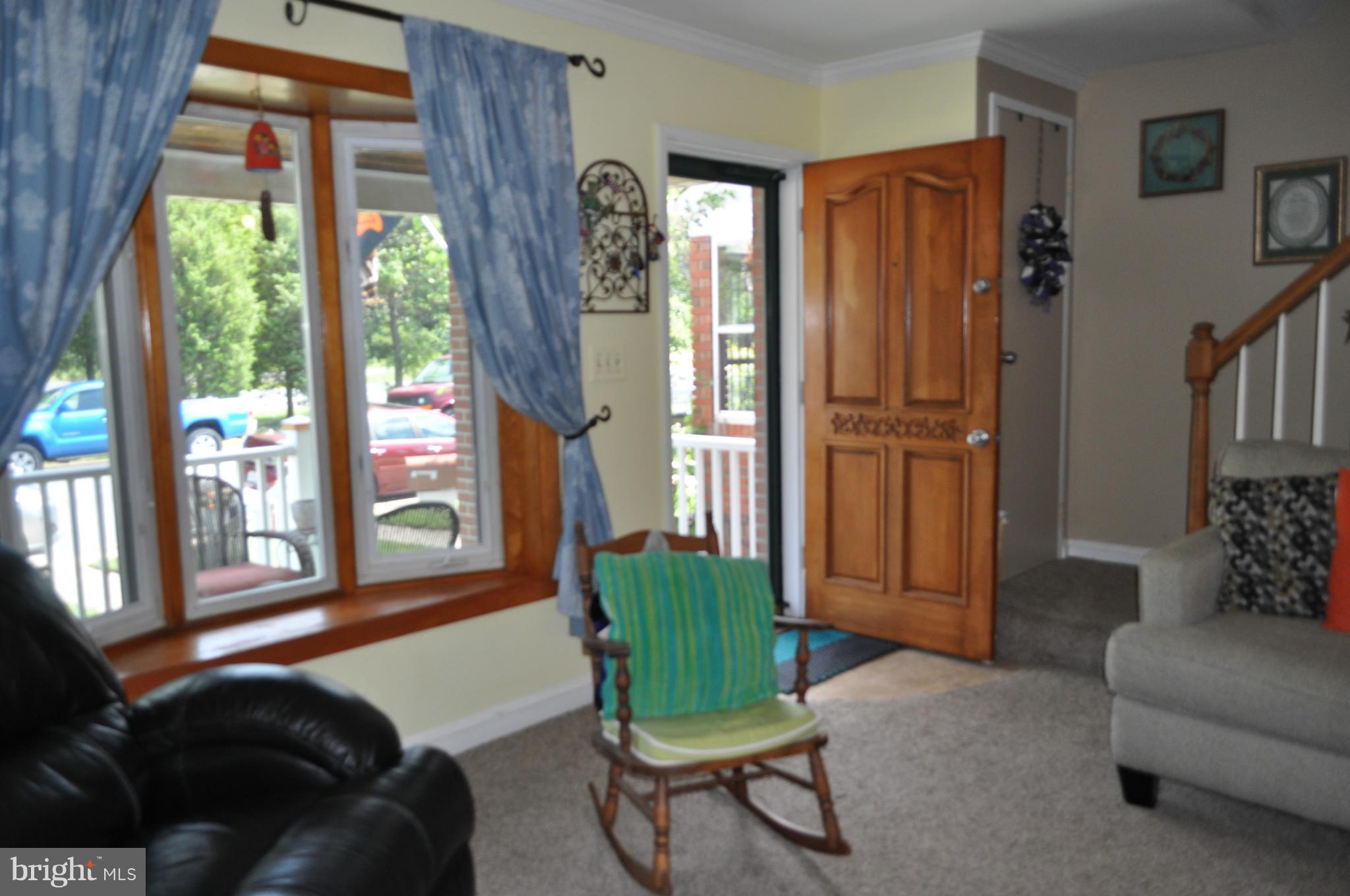 3013 Vulcan Road Baltimore, MD 21222 - Photo 4 of 20 Living Room