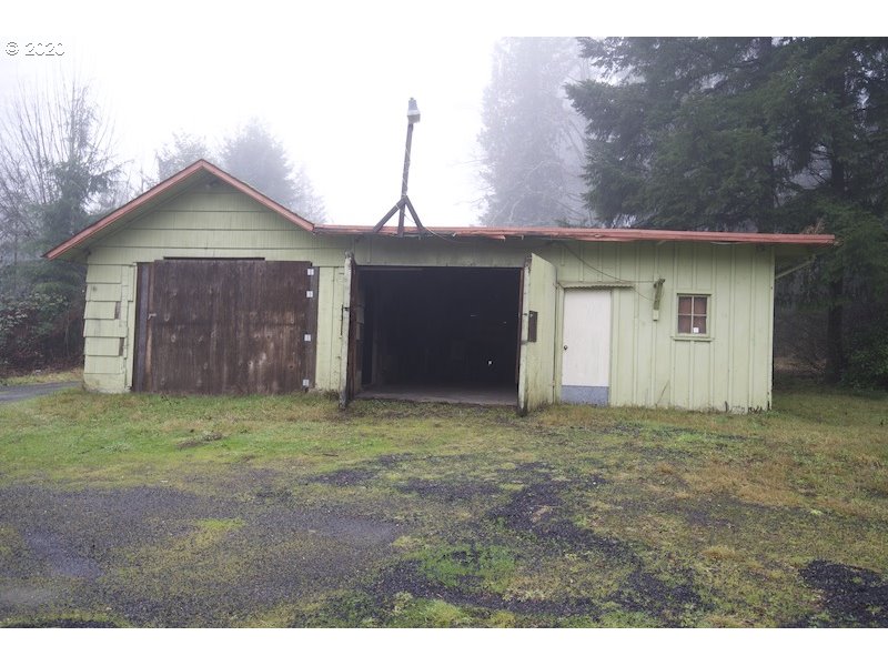 204 Ferncrest Road Longview, WA 98632 - Photo 2 of 13