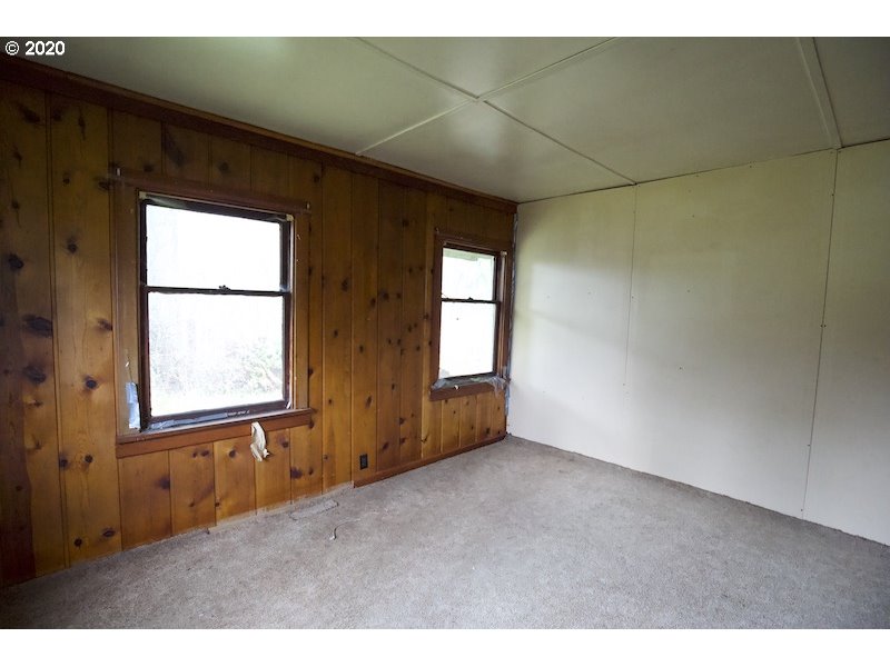 204 Ferncrest Road Longview, WA 98632 - Photo 10 of 13