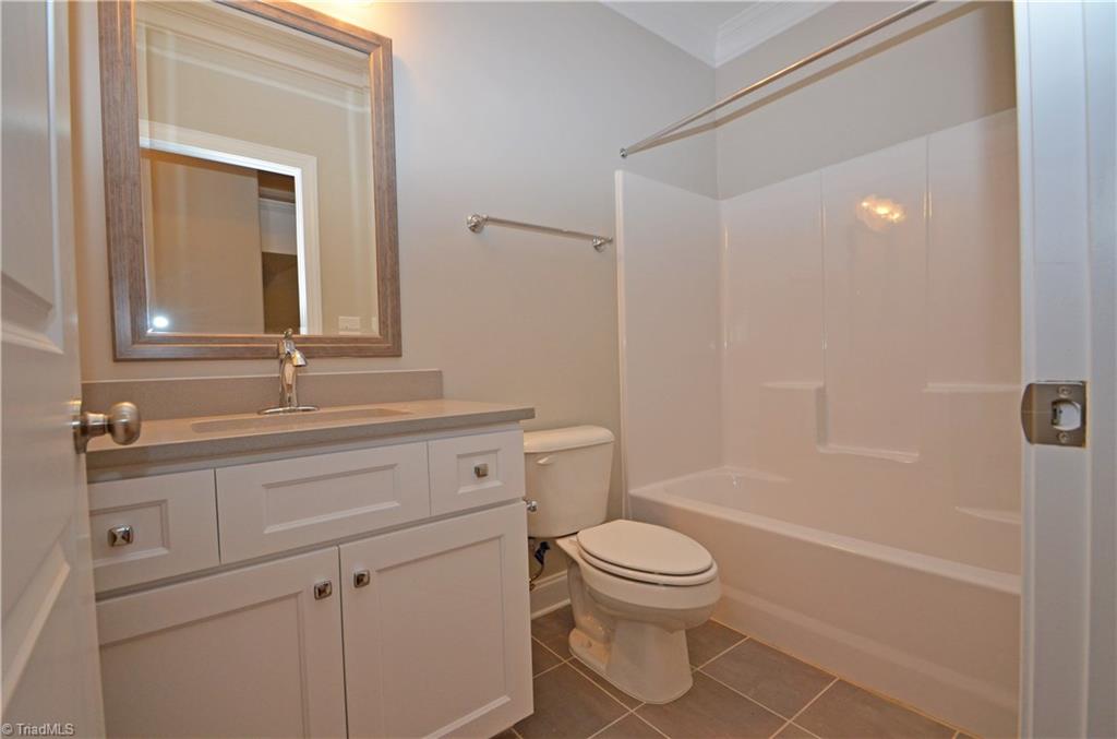 5571 Salem View Road Pfafftown, NC 27040 - Photo 13 of 27 Main level bath