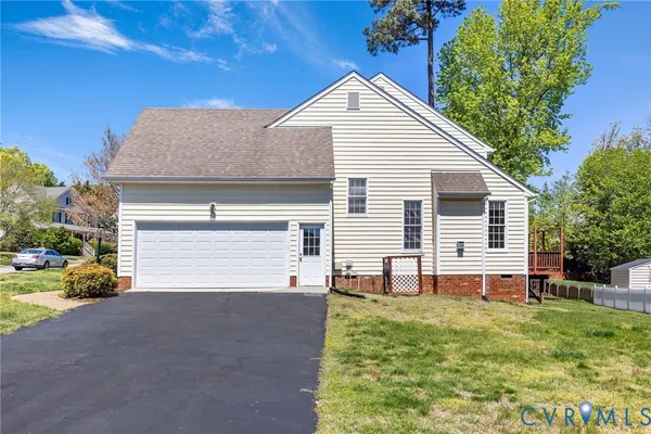 $540,000 | 13718 Biggin Pond Lane, Midlothian, VA 23114