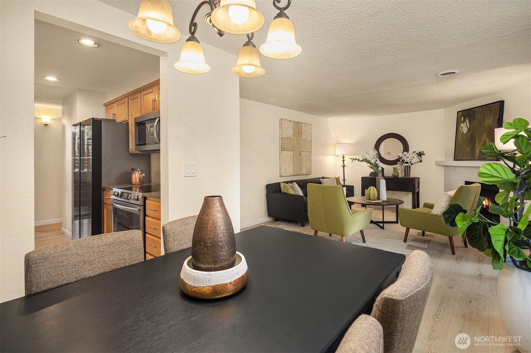 12223 Bel-Red Road, Unit D105 Bellevue, WA 98005 - Photo 11 of 23