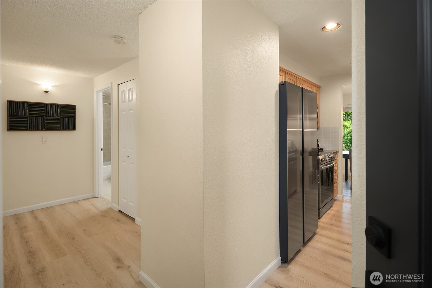 12223 Bel-Red Road, Unit D105 Bellevue, WA 98005 - Photo 2 of 23