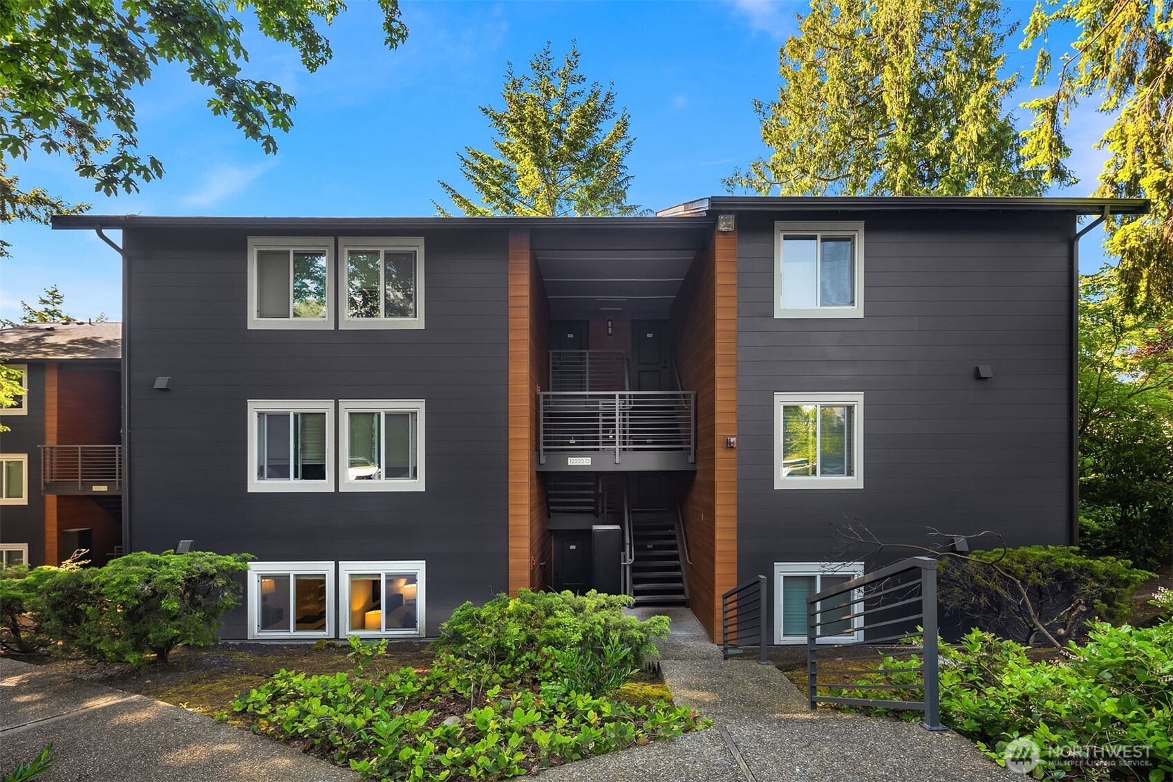 12223 Bel-Red Road, Unit D105 Bellevue, WA 98005 - Photo 22 of 23