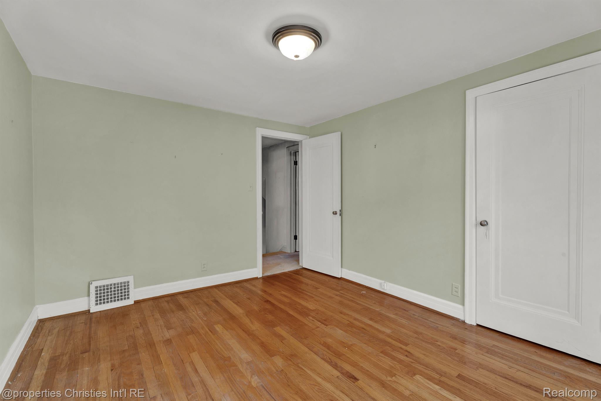 20150 Lichfield Road Detroit, MI 48221 - Photo 27 of 51 Gallery Image 27