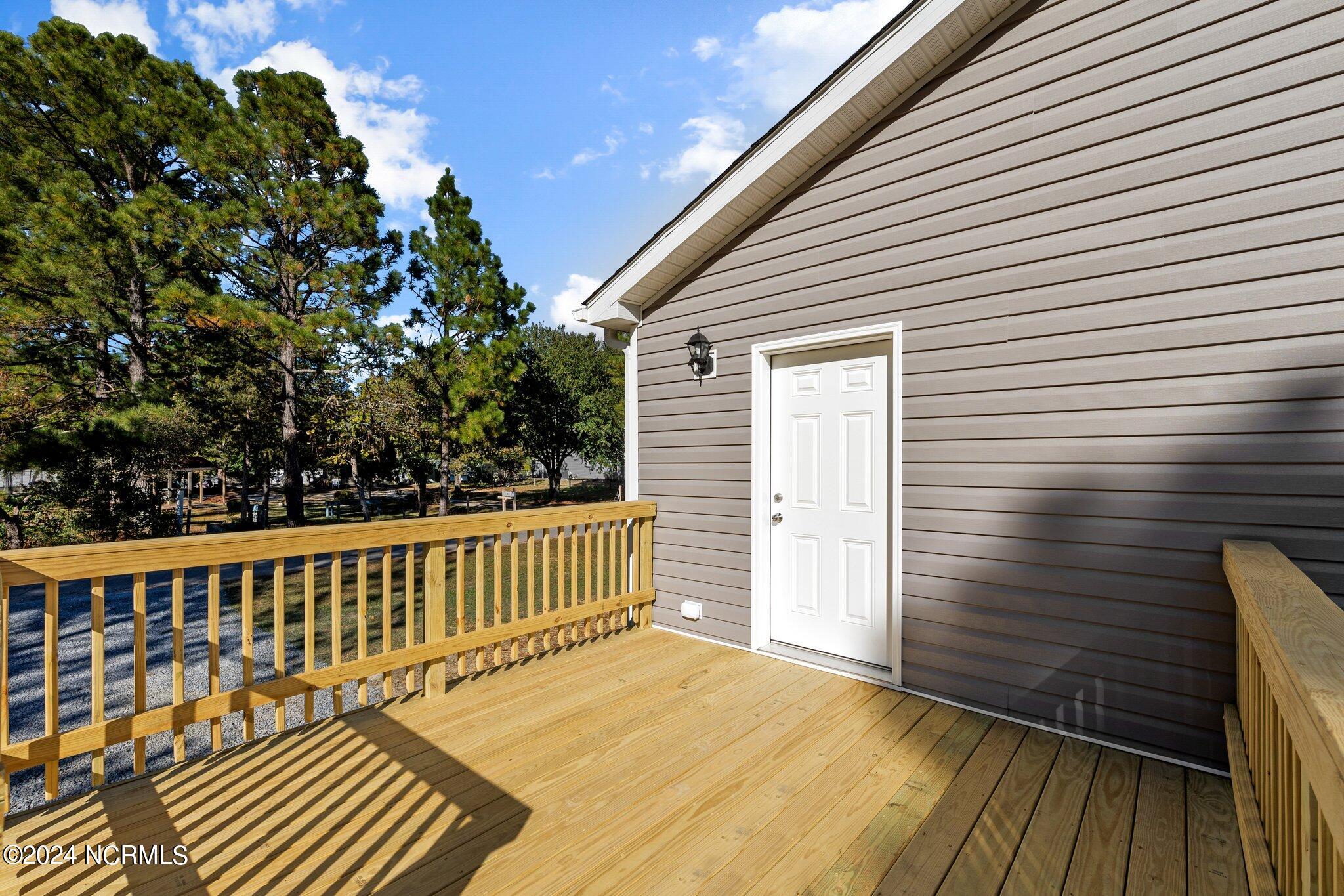 1000 Pee Dee Road Aberdeen, NC 28315 - Photo 40 of 49 Back deck