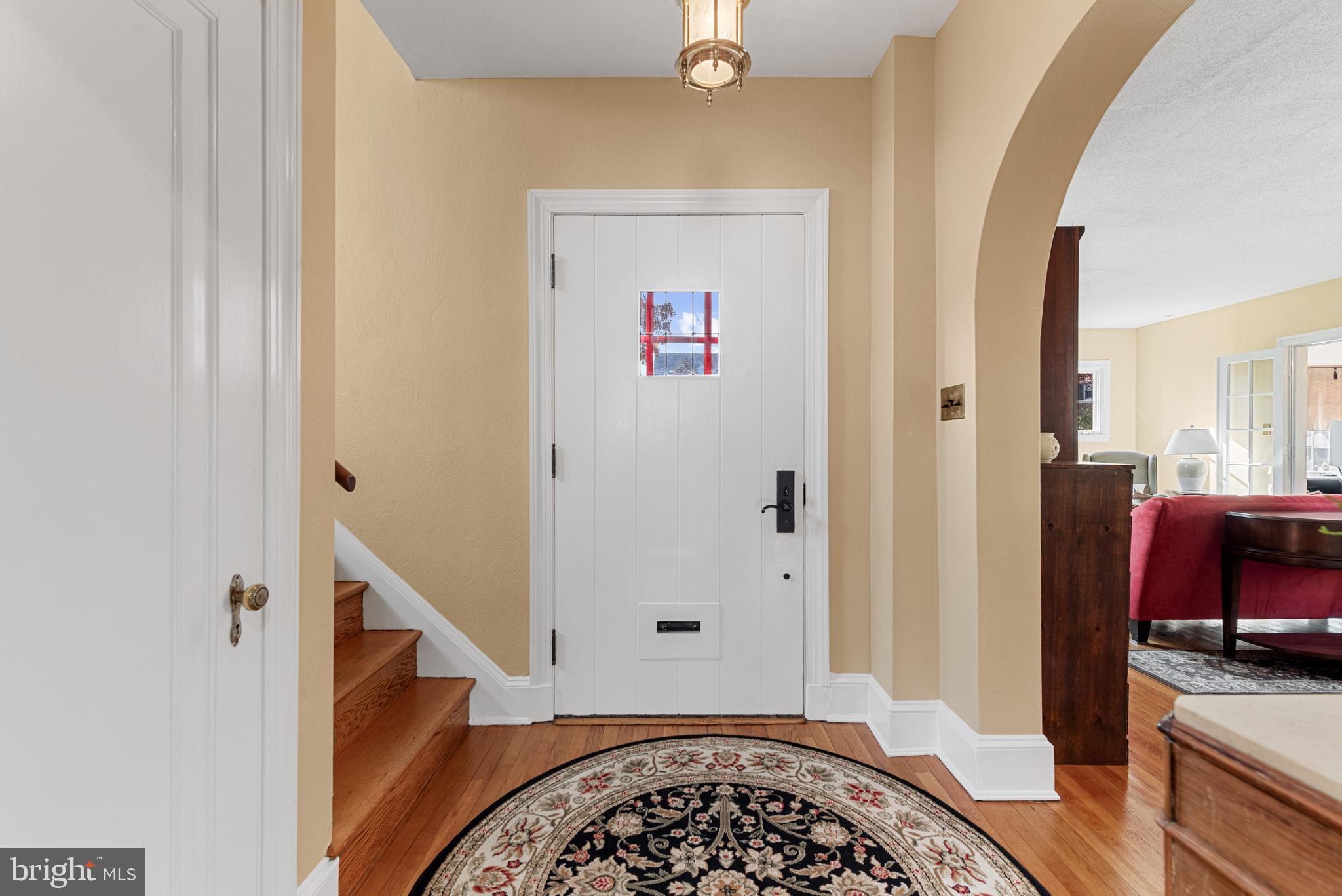 908 Old Oak Road Baltimore, MD 21212 - Photo 3 of 40 Gallery Image 3