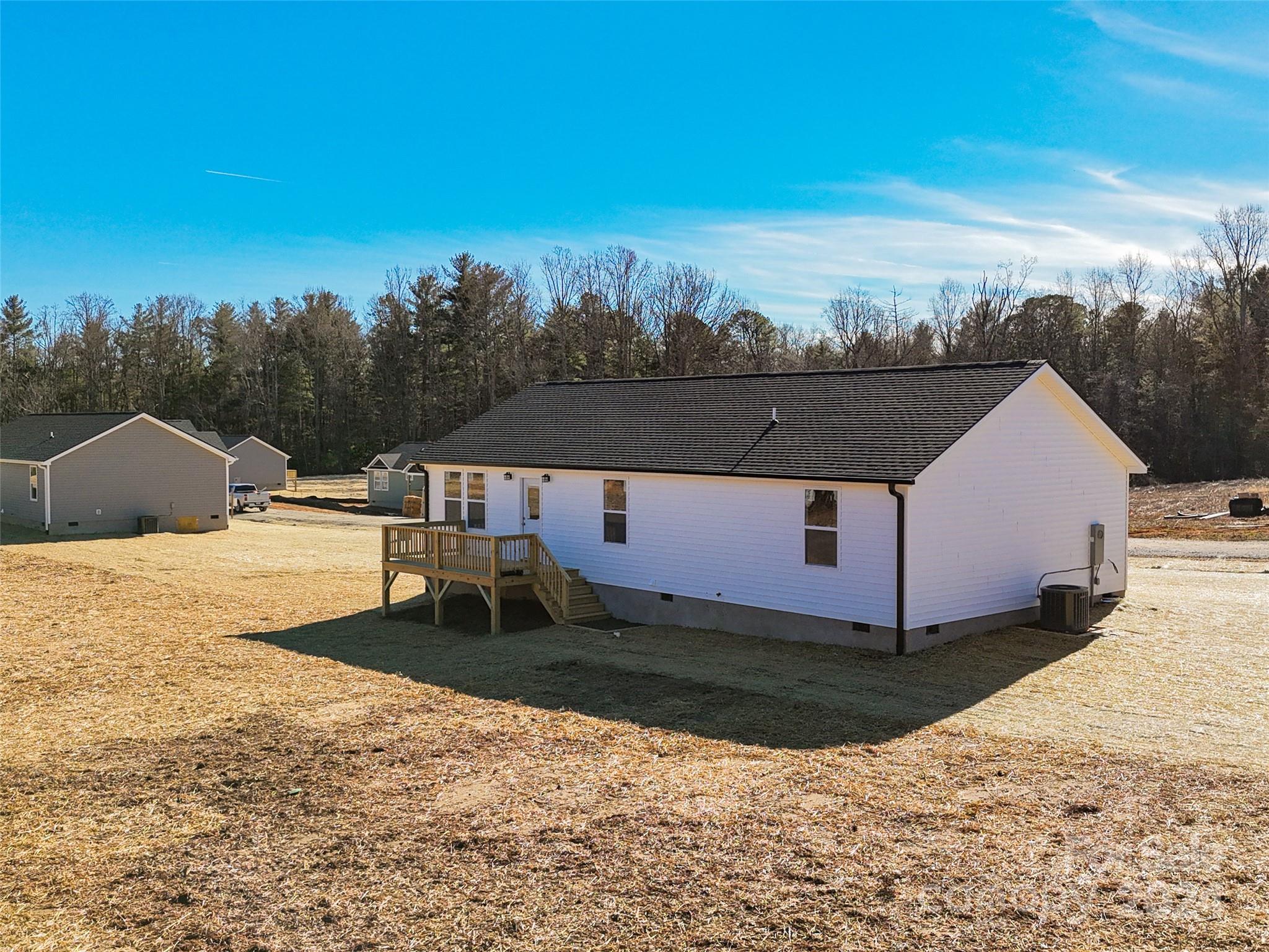 171 Tuttle Road Hendersonville, NC 28792 - Photo 3 of 47 Gallery Image 3