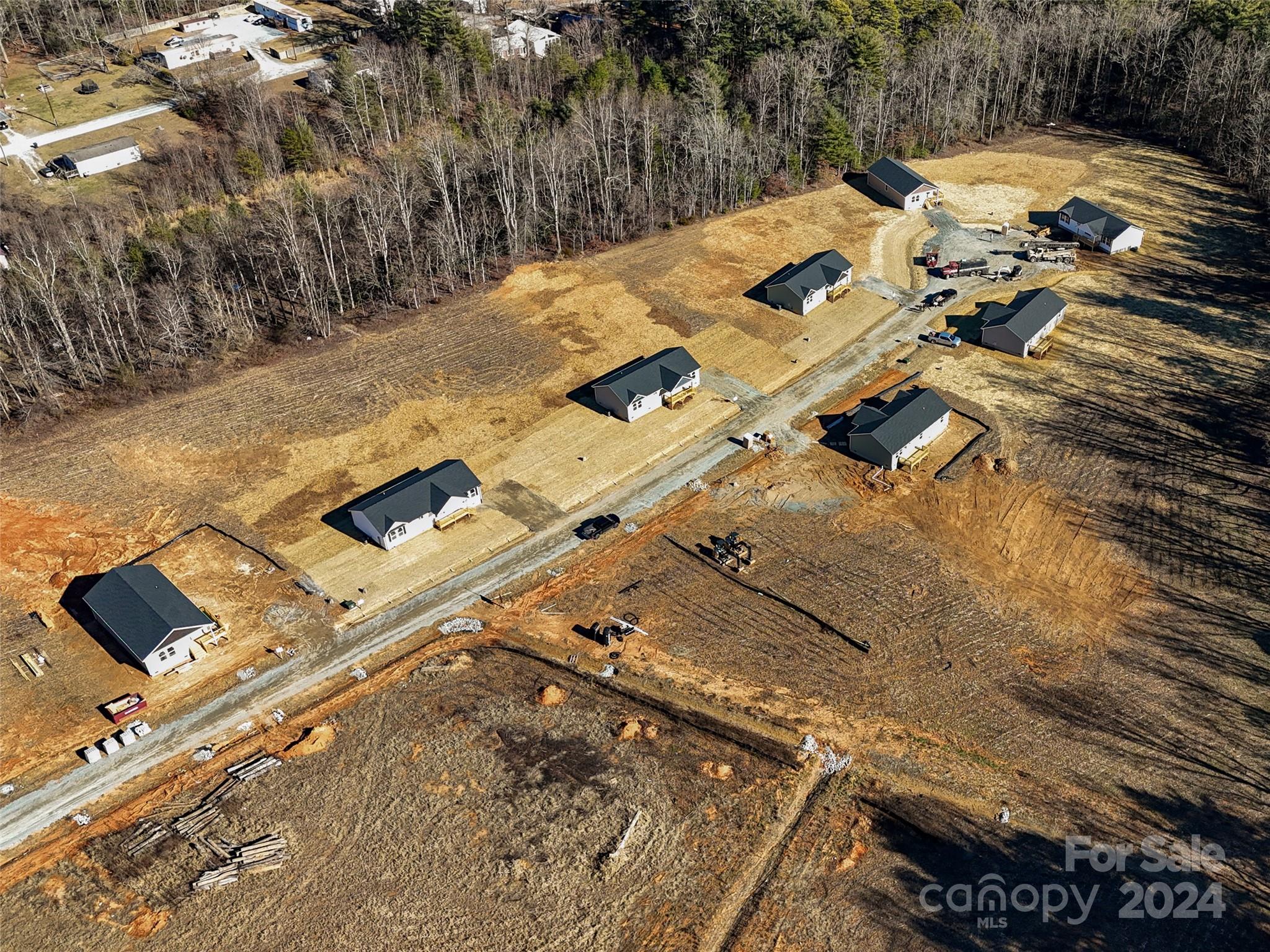 171 Tuttle Road Hendersonville, NC 28792 - Photo 42 of 47 Gallery Image 42