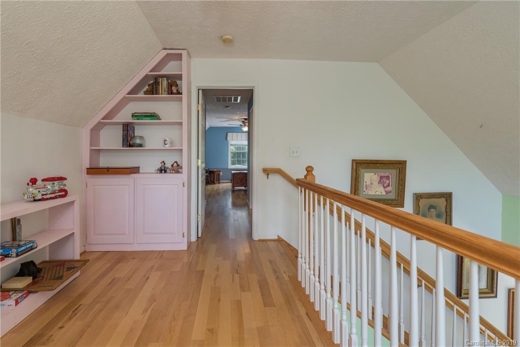 136 Greystone Circle Rutherfordton, NC 28139 - Photo 7 of 42