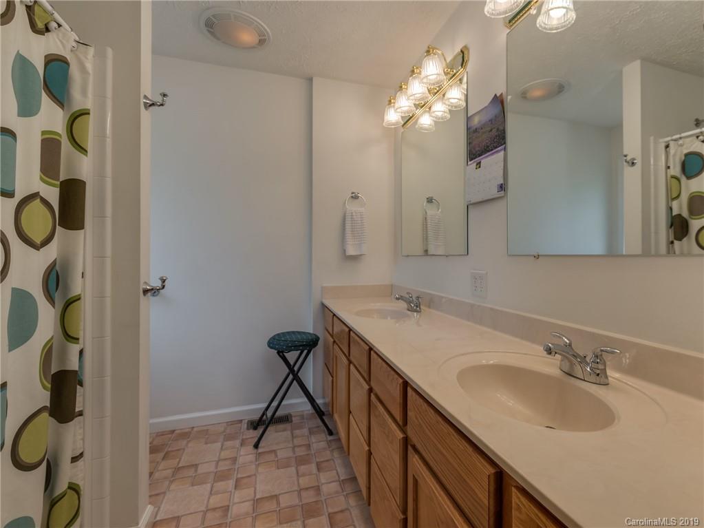 136 Greystone Circle Rutherfordton, NC 28139 - Photo 10 of 42