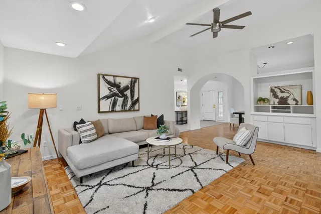 $749,000 | 1005 Harrington Way, Carmichael, CA 95608