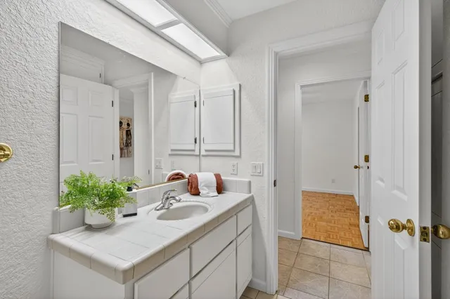 $749,000 | 1005 Harrington Way, Carmichael, CA 95608