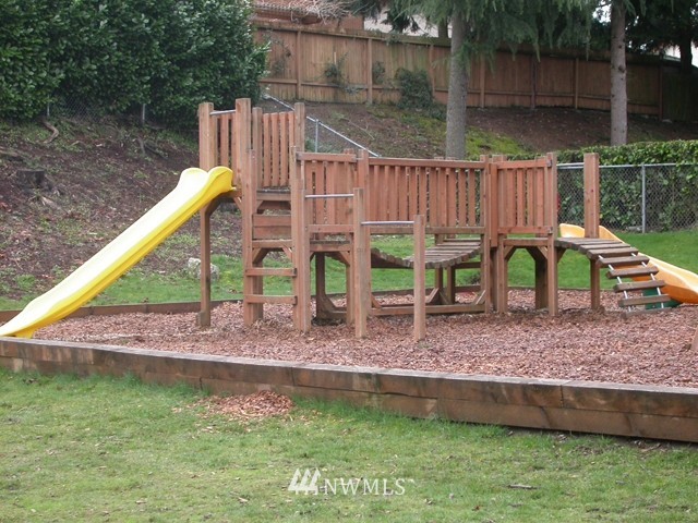 1912 Edmonds Drive Southeast Renton, WA 98055 - Photo 15 of 17