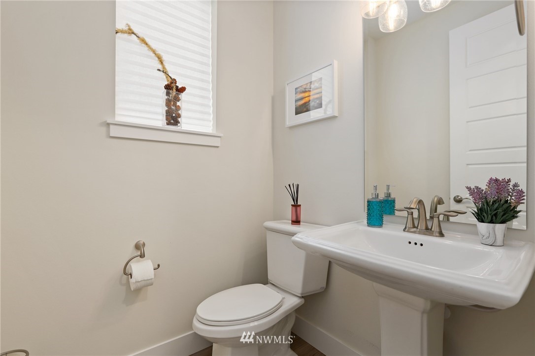 508 237th Street Southeast, Unit D Bothell, WA 98021 - Photo 12 of 26