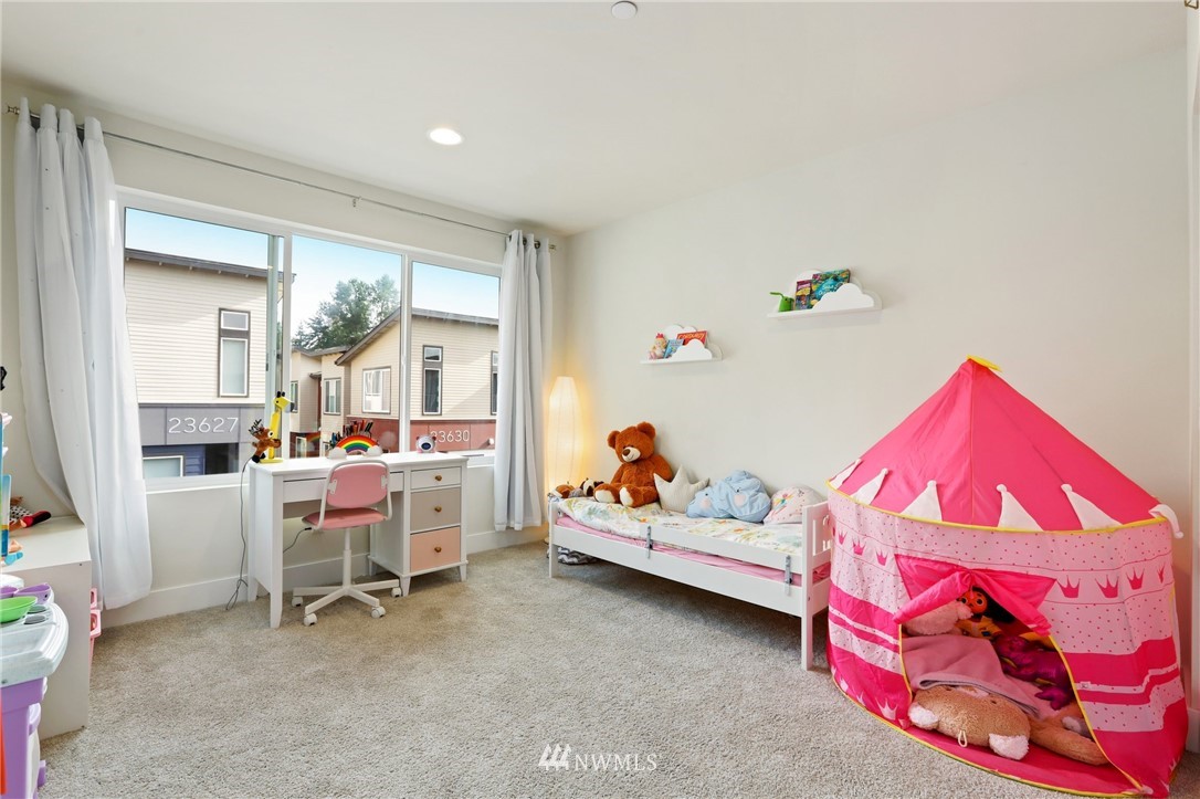 508 237th Street Southeast, Unit D Bothell, WA 98021 - Photo 17 of 26