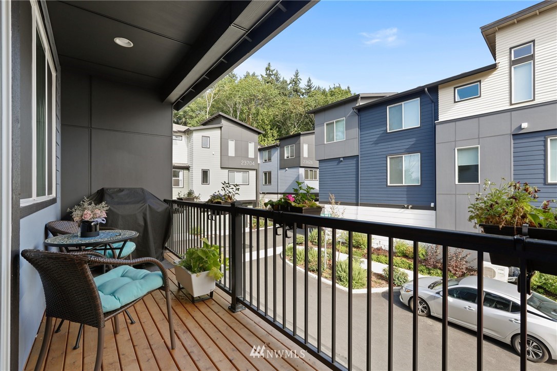 508 237th Street Southeast, Unit D Bothell, WA 98021 - Photo 23 of 26