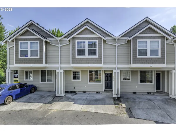 $304,900 | 8654 Northeast Hyde Park Lane, Hillsboro, OR 97006